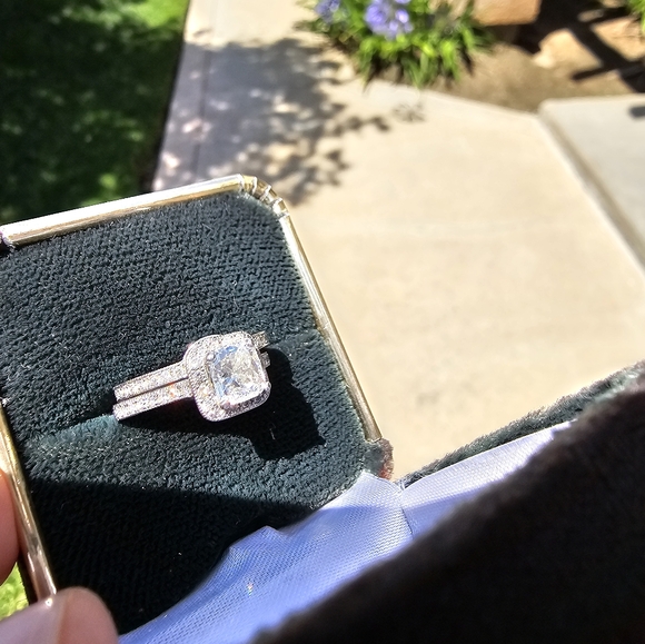 Cushion Cut Natural Diamond Wedding Ring Set - Picture 8 of 8